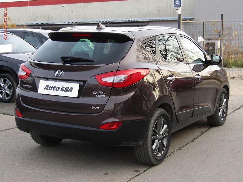 Hyundai ix35 (2015) 2.0 CRDi 4X4, Style, AT - fotka 4 z 19