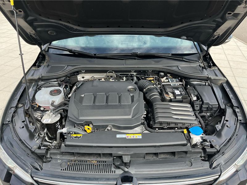 Volkswagen Golf Style 2.0 TDI 110 kW DSG Varia - fotka 29 z 29
