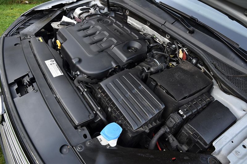 Volkswagen Passat 2.0 TDi CR DSG COMFORTLINE, TZ - fotka 47 z 50