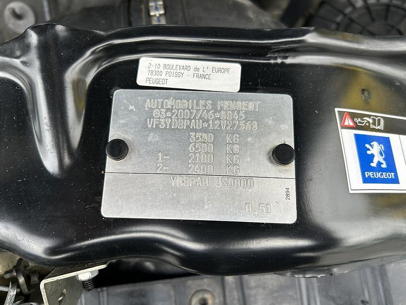 Peugeot Boxer (2023) 2,2 HDi / 140 KM / WYWROTKA /  - fotka 11 z 52