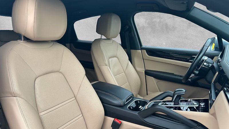 Porsche Cayenne E-Hybrid Coupe - fotka 17 z 30