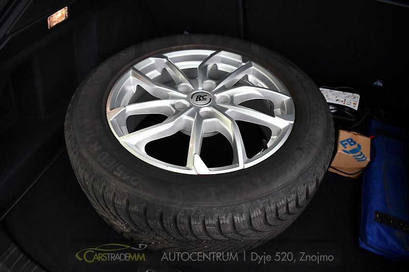 Renault Arkana 1.6E-TECH  - fotka 44 z 50