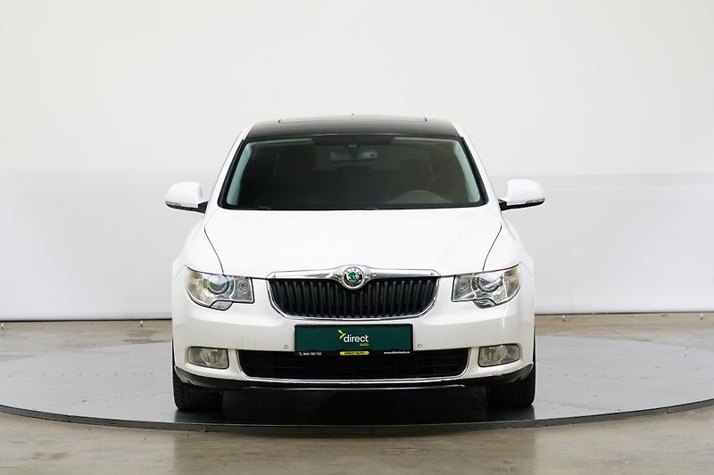 Škoda Superb - fotka 4 z 25