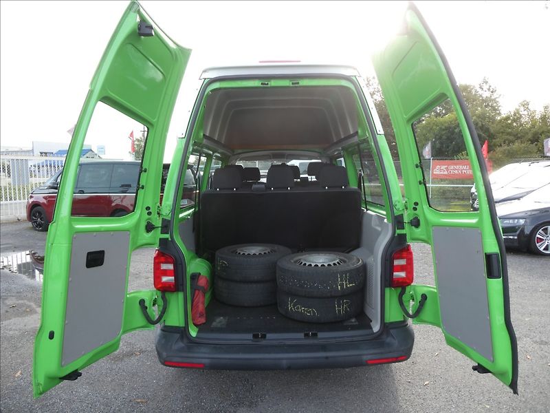 Volkswagen Transporter 2,0 TDi 75kW L2H2,9.míst,2xkol - fotka 16 z 48