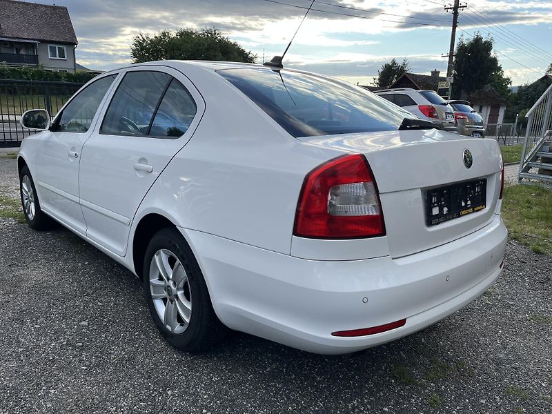 Škoda Octavia (2010) AUTOMAT+PĚKNÝ STAV - fotka 3 z 25