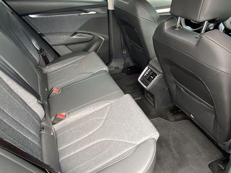 Škoda Elroq (2025) 85 210 kW Selection - fotka 11 z 37