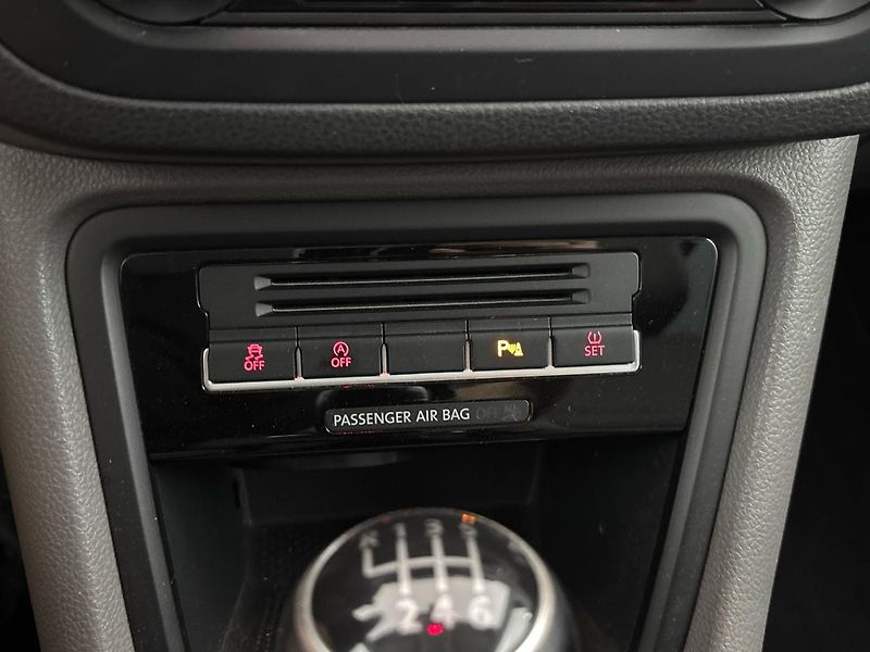 Volkswagen Sharan 7míst - fotka 25 z 26