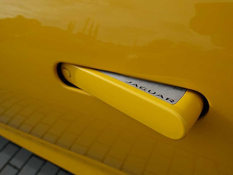 Jaguar F-Type 5,0 V8 R P575 - fotka 32 z 35