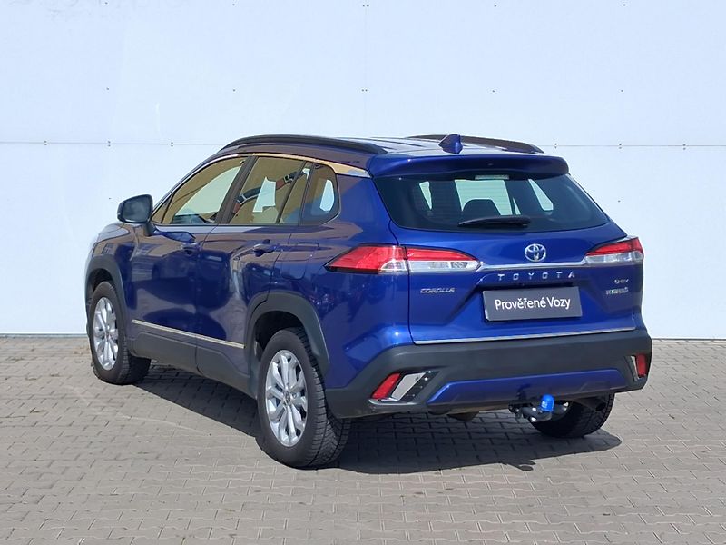 Toyota Corolla Cross 2.0 HSD e-CVT Comfort - fotka 7 z 25