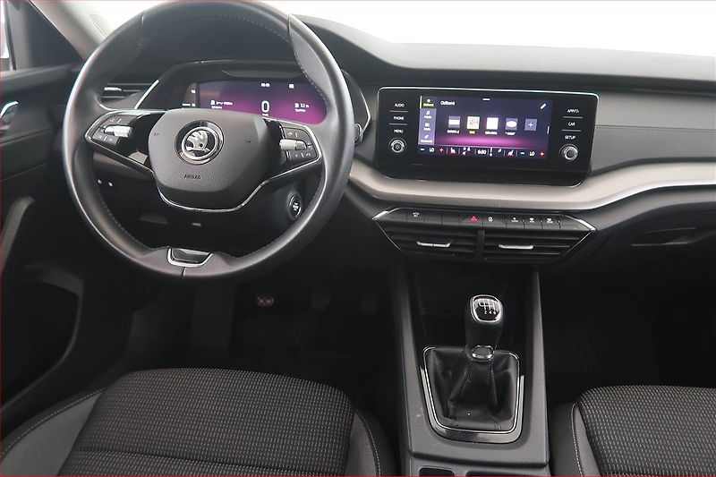 Škoda Octavia (2023) Ambition 2.0 TDI, ČR,1.maj - fotka 7 z 15