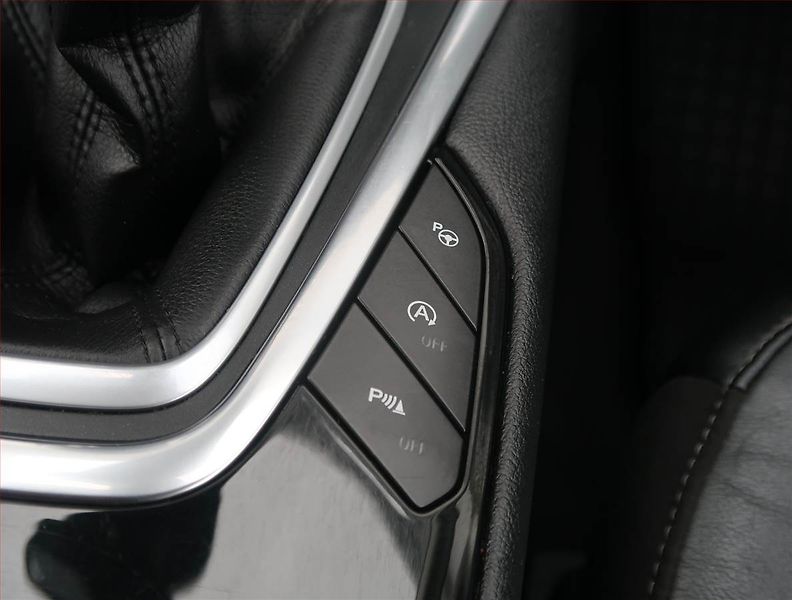 Ford Galaxy (2016) 2.0 TDCi, 4X4, 7 míst - fotka 21 z 30