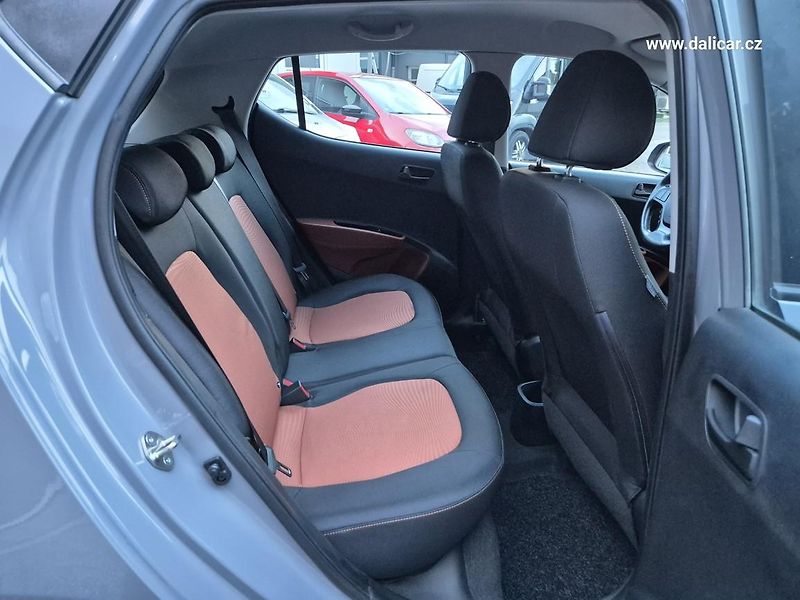 Hyundai i10 (2013) 1.2i 64 KW Klima FIFA Edice - fotka 41 z 53