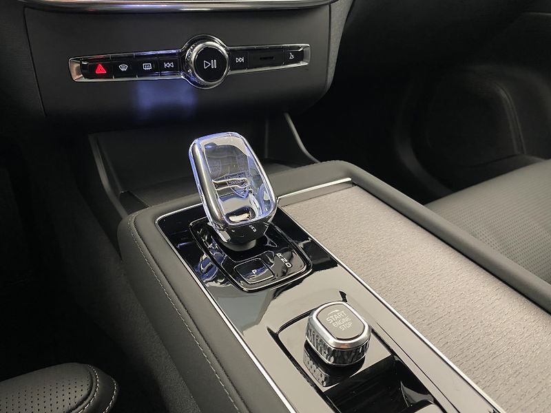 Volvo XC90 (2026) B5 AWD AUT BRIGHT PLUS 7míst - fotka 39 z 70