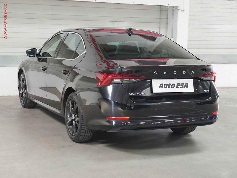 Škoda Octavia (2022) 2.0 TDi 4x4, 1.maj,ČR, Style - fotka 4 z 21