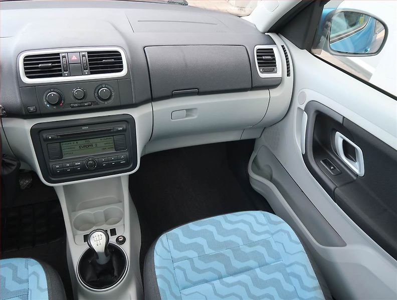 Škoda Roomster (2006) 1.4 16V, po STK, Tažné - fotka 8 z 13