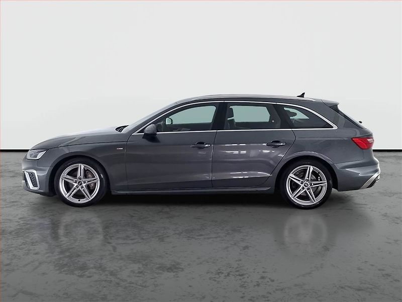 Audi A4 (2022) S-Line 40 TDI - fotka 3 z 19