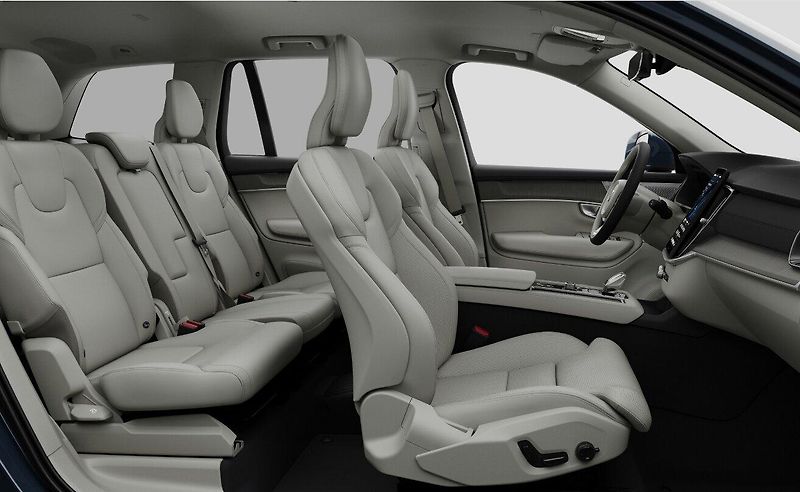 Volvo XC90 (2026) T8 AWD PLUS BRIGHT - fotka 13 z 17