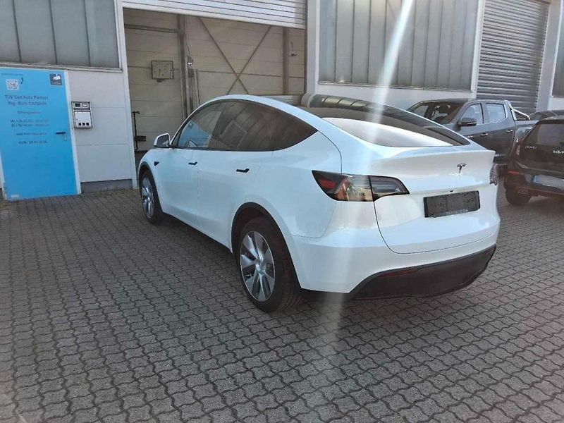 Tesla Model Y LONG RANGE DUAL MOTOR TZ 93,8% - fotka 2 z 10