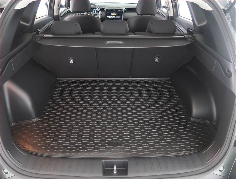 Hyundai Tucson (2023) 1.6 T-GDI 48V MHEV - fotka 13 z 16