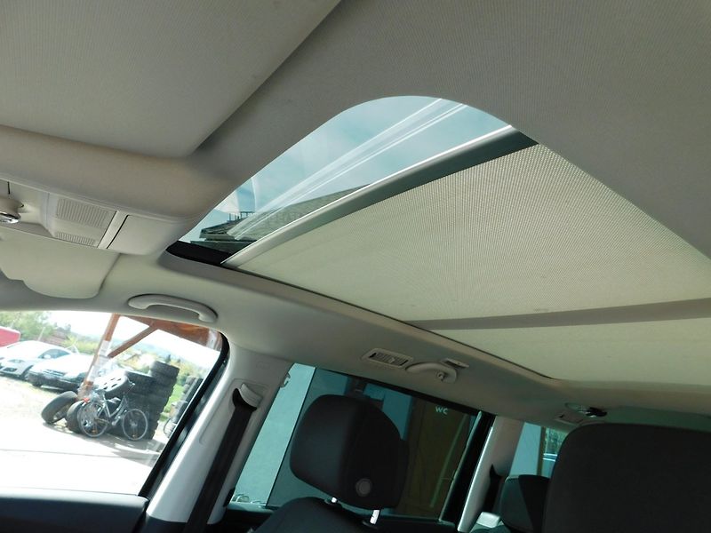 Seat Alhambra (2014) 2.0 TDi 4x4 7.MÍST - fotka 19 z 48