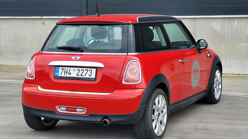 Mini One 1,6i 55Kw  - fotka 12 z 21
