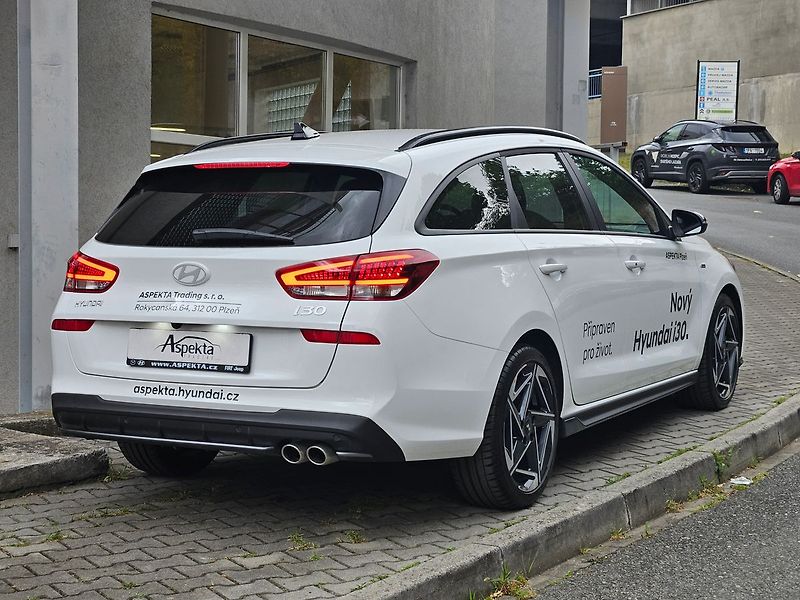 Hyundai i30 1,6 T-GDi 110kW, N-Line, 1.maj - fotka 5 z 36