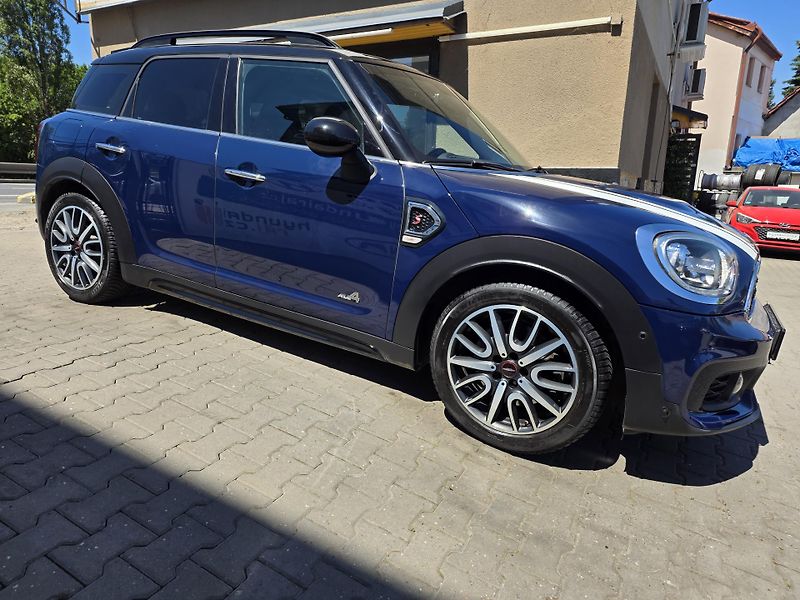 Mini Cooper S 2.0-JOHN COOPER S-4x4 - fotka 6 z 25