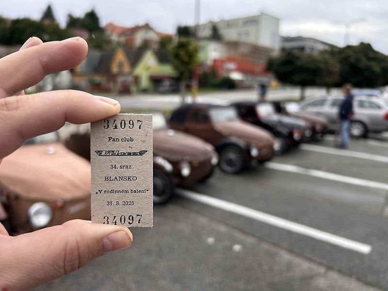 Vítr ve vlasech, Velorex v srdci. V Blansku měli sraz fandové plátěných vozítek.