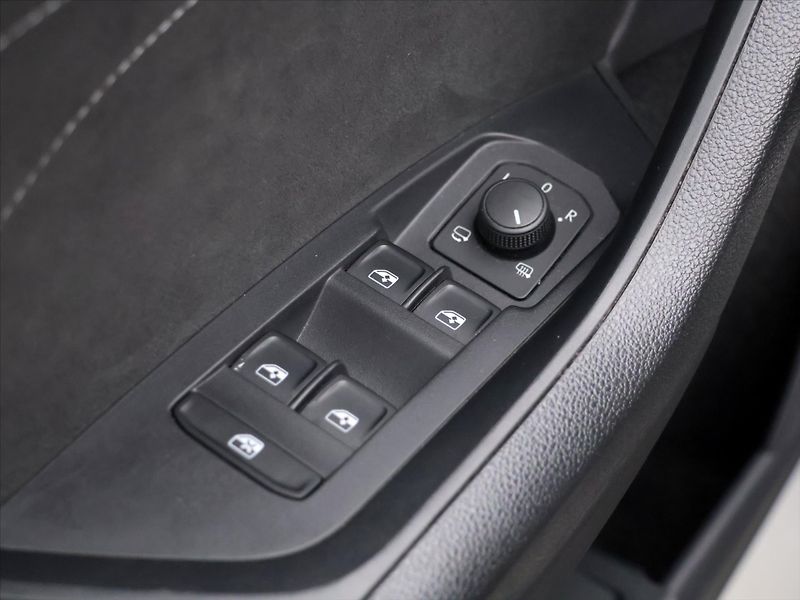 Škoda Kodiaq 2,0 TDI 147kW Sportline 4x4 DP - fotka 17 z 43