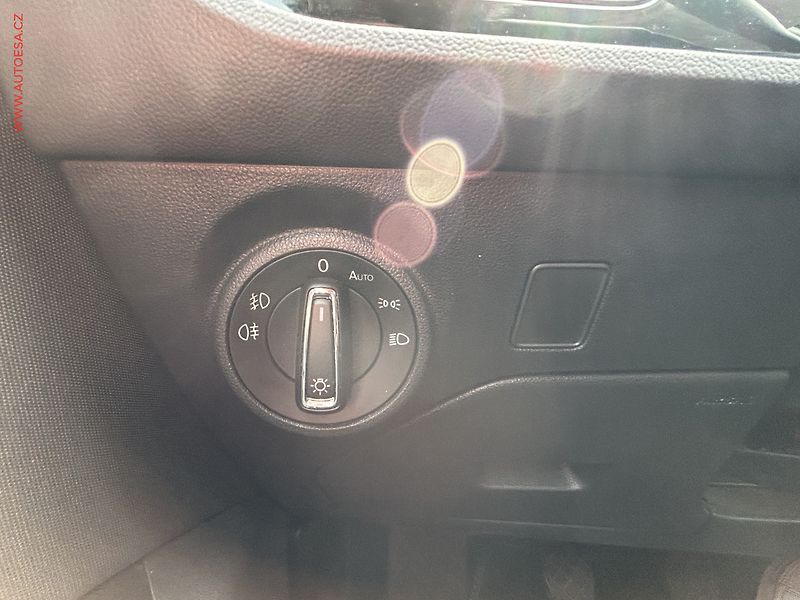 Seat Leon (2019) 1.5 TSi, FR - fotka 17 z 17