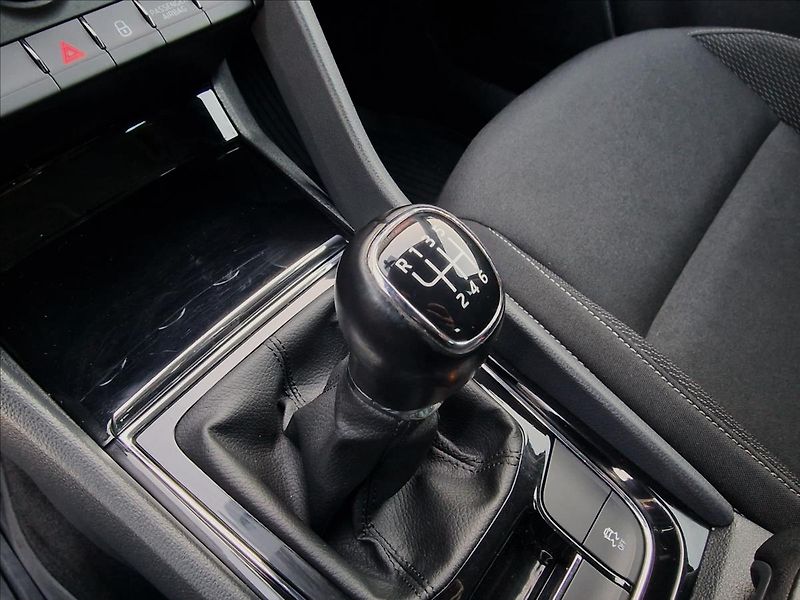 Škoda Karoq 2.0TDI Ambition,ČR,1.Majitel - fotka 35 z 50