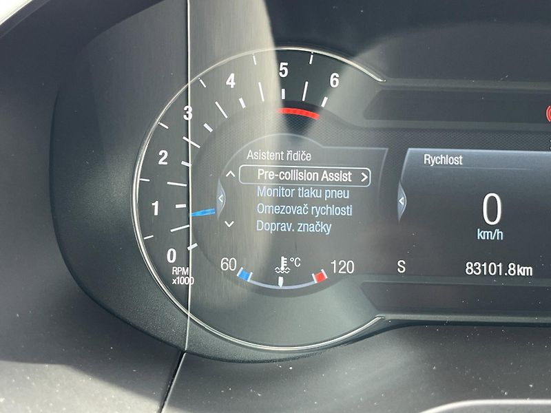 Ford S-MAX (2021) 2.0 Ecoblue 110kW, ČR, 1.maj, - fotka 23 z 25