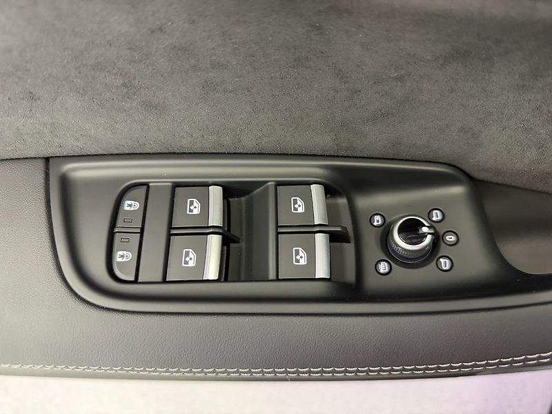 Audi SQ7 TFSI QUATTRO, WEBASTO, MASÁŽE, - fotka 32 z 38