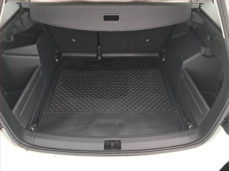 Škoda Fabia (2018) Style 1.0 TSI, Tempomat - fotka 14 z 19