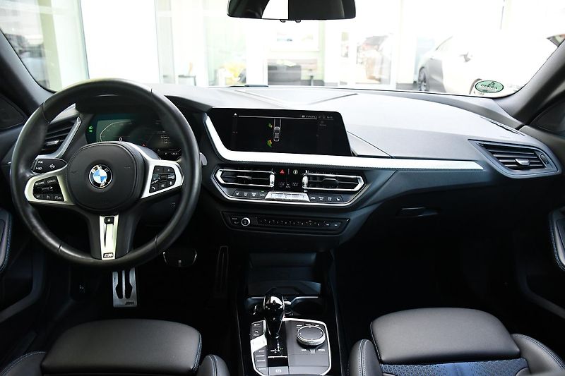 BMW Řada 2 218d M-SPORT 1M ČR - fotka 5 z 40