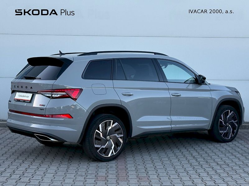 Škoda Kodiaq (2023) 2.0 TSI 180 kW RS 4x4 DSG - fotka 2 z 27