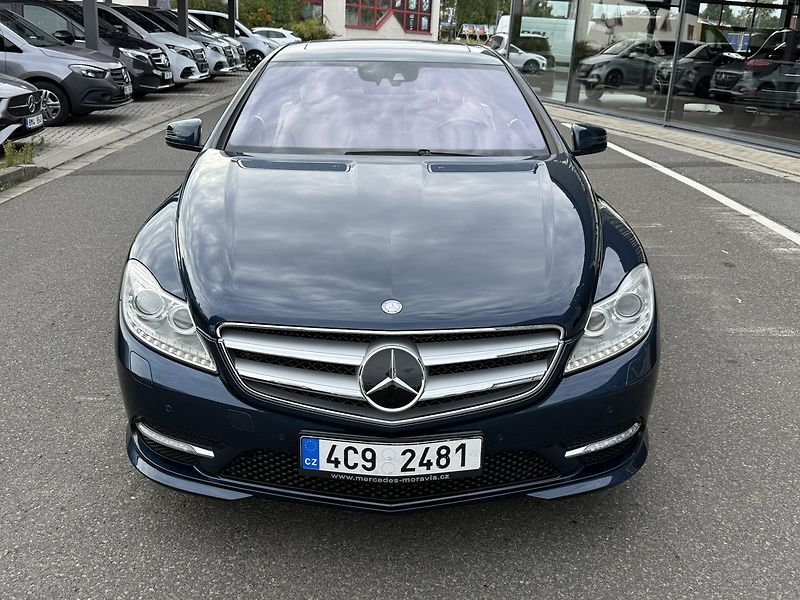 Mercedes-Benz CL (2010) 500 4MATIC - fotka 3 z 44