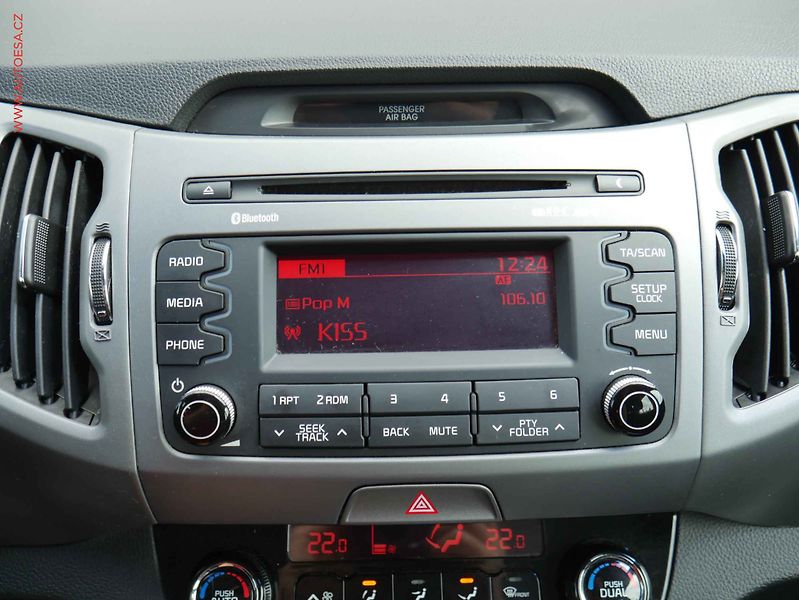 Kia Sportage (2015) 1.6GDi, 2.maj,ČR, AC, tempo - fotka 15 z 18