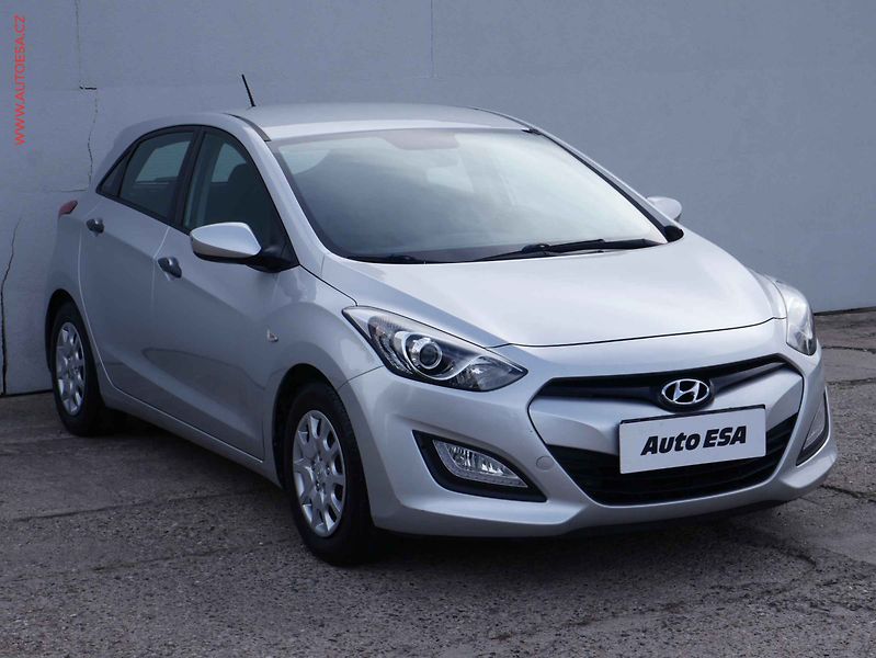 Hyundai i30 (2013) 1.4CVVT, AC, park.čidla - fotografie inzerátu