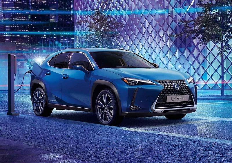 Novinky se letos nemohly ukázat na světových autosalonech
