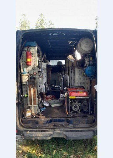 Renault Master (2016) 3.5t dílna s vybavením - fotka 3 z 6