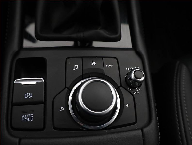 Mazda CX-3 (2019) 2.0 Skyactiv-G, ČR,1.maj - fotka 15 z 19