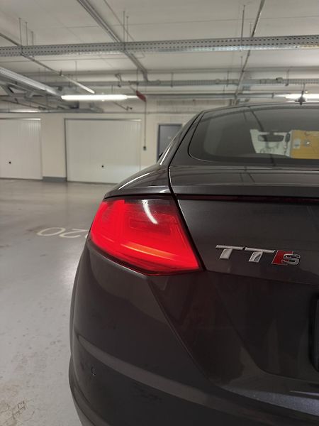 Audi TTS (2016) - fotka 7 z 31