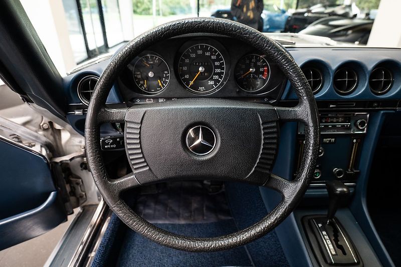 Mercedes-Benz SL - fotka 6 z 18