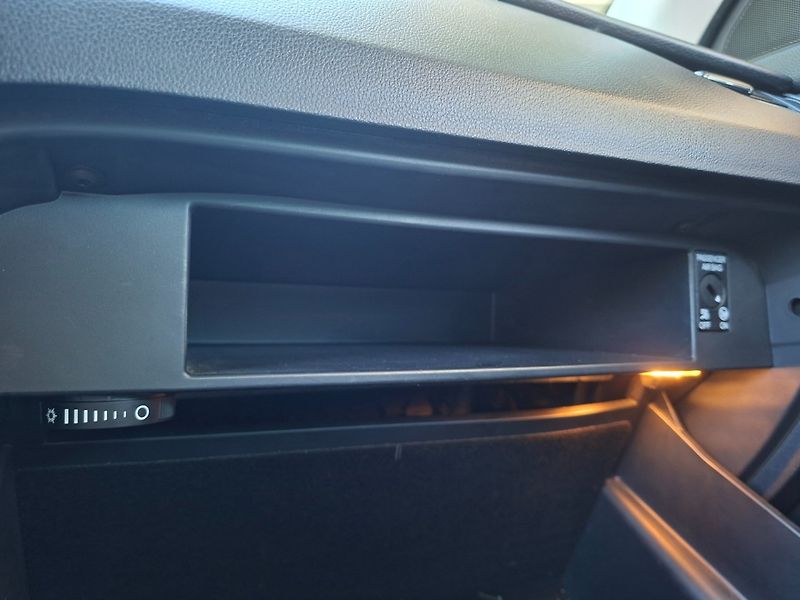 Škoda Octavia (2014) 1.4TSI 103kW 6MAN -1.MAJITEL - fotka 19 z 40