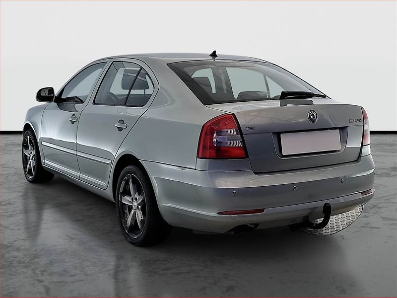 Škoda Octavia (2011) 1.4 TSI, Tempomat - fotka 4 z 14