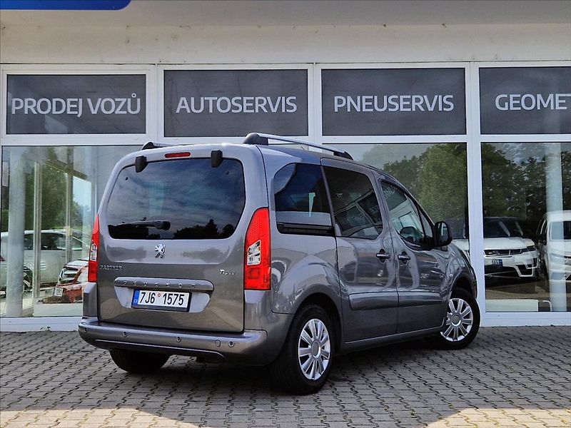 Peugeot Partner 1,6 HDi PANORAMA +ZIMNÍSADAKOL - fotka 5 z 32