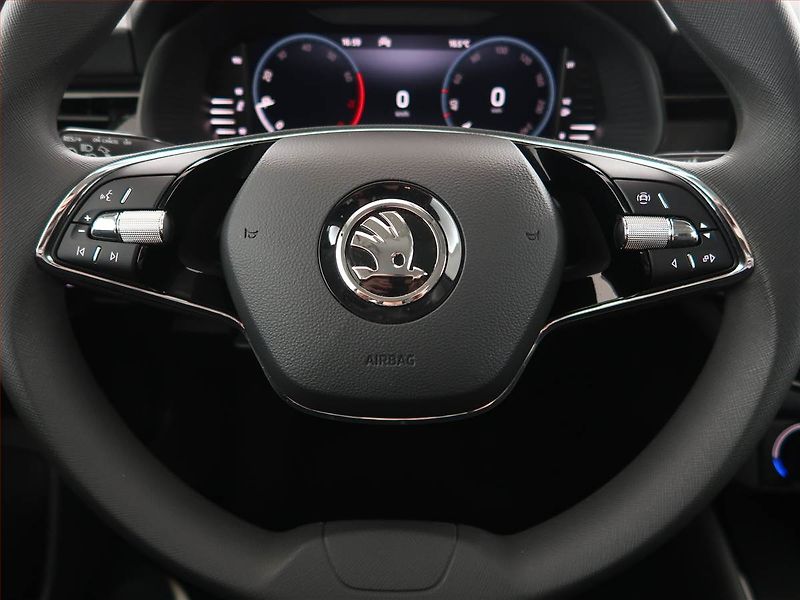 Škoda Kamiq (2024) Ambition 1.0 TSI - fotka 13 z 22