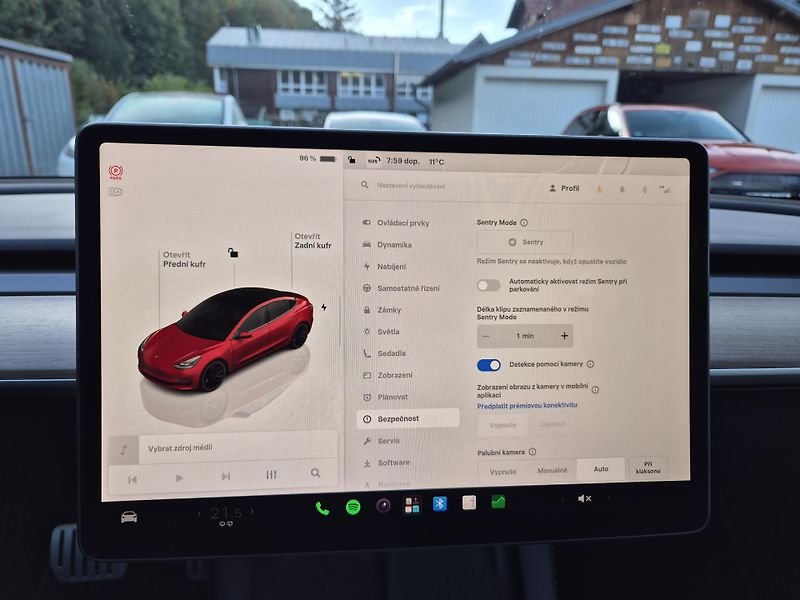 Tesla Model 3 PERFORMANCE 393kw SOH 95,1% - fotka 24 z 45