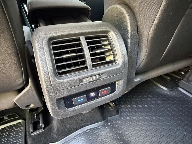Volkswagen Touran (2018) Highline 1,4 TSI DSG, odpočet - fotka 20 z 37